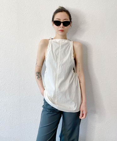 White Flat Collar Vest #250402